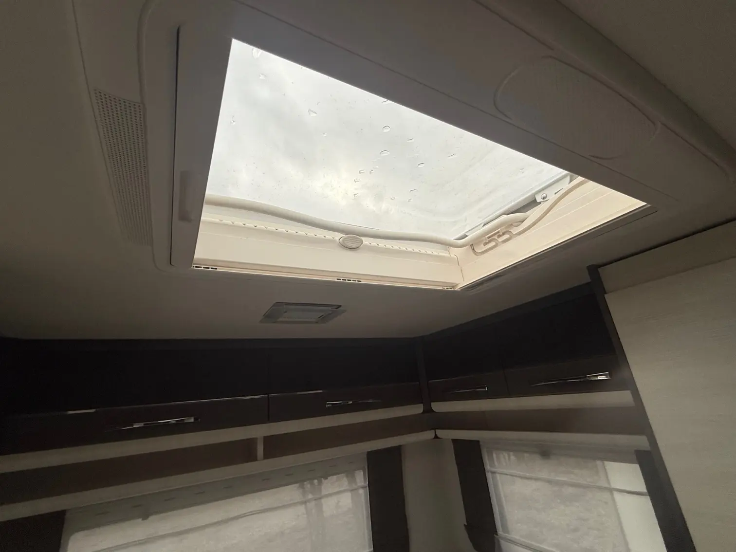 2019 Caravelair Artica 470 Queens bed - Billede 19