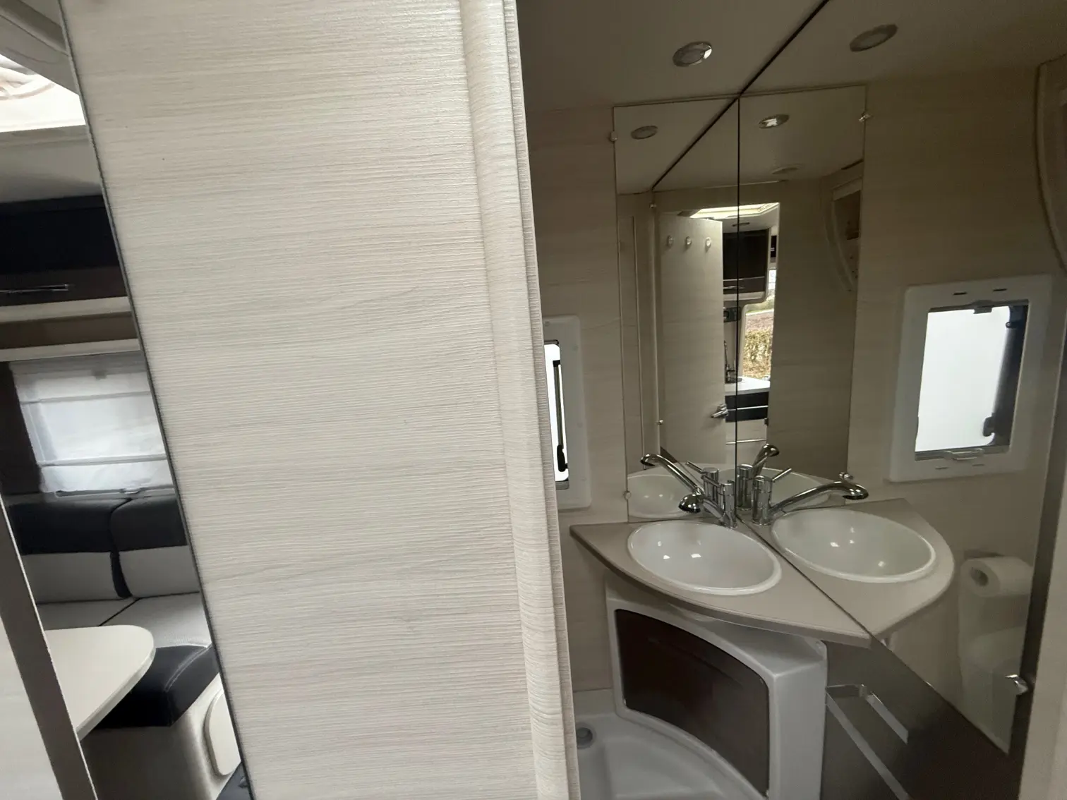 2019 Caravelair Artica 470 Queens bed - Billede 21