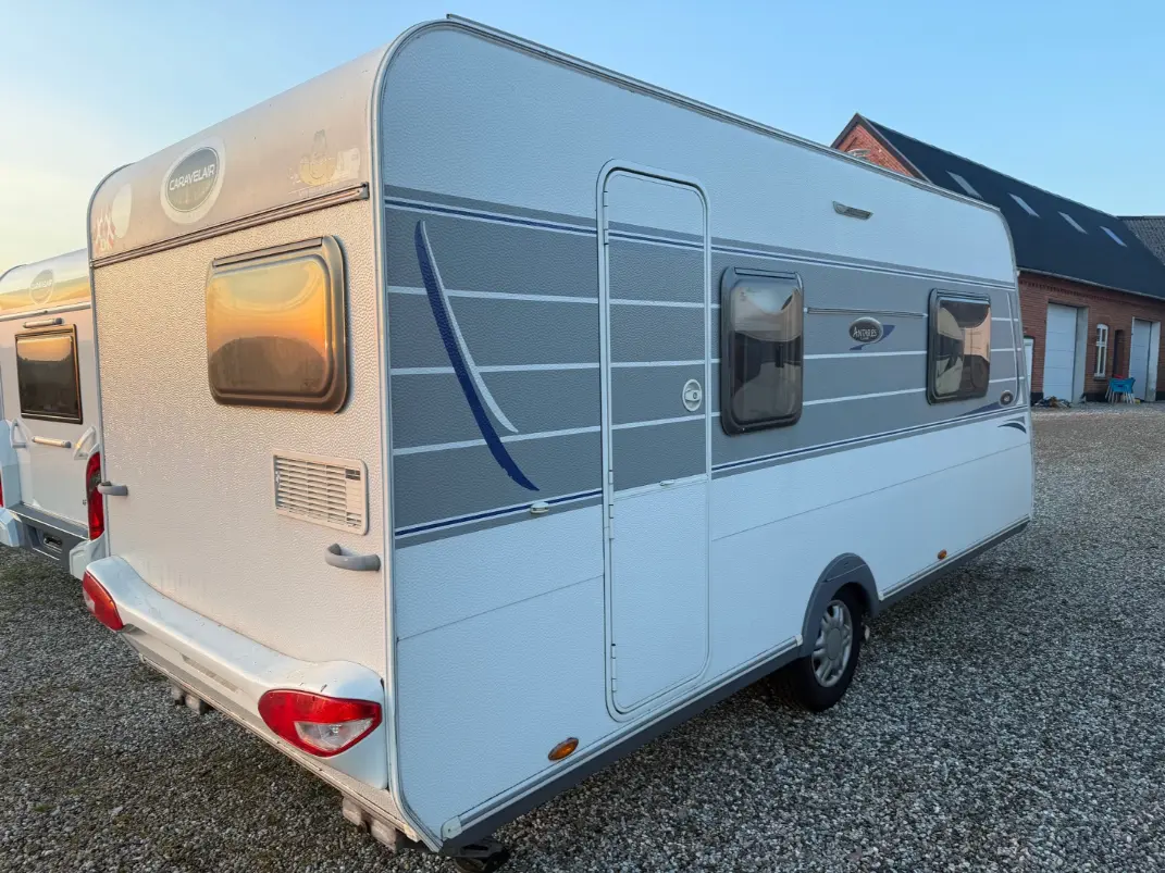 2014 Caravelair Antares 460 Queens BED