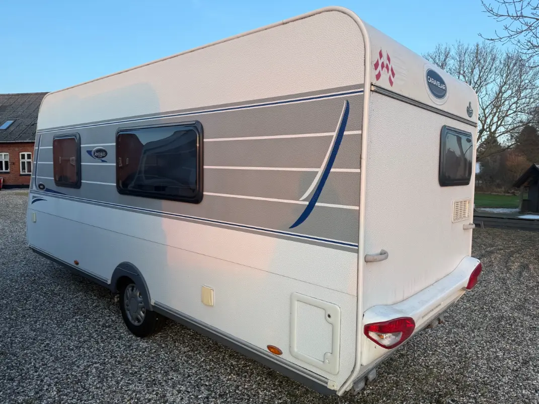 2014 Caravelair Antares 460 Queens BED - Billede 2